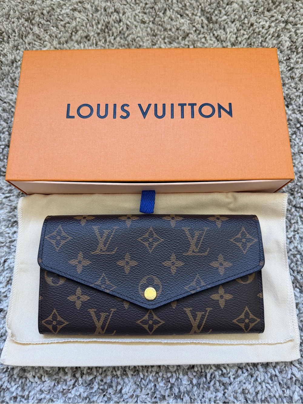 Louis Vuitton Sarah Wallet - Brown